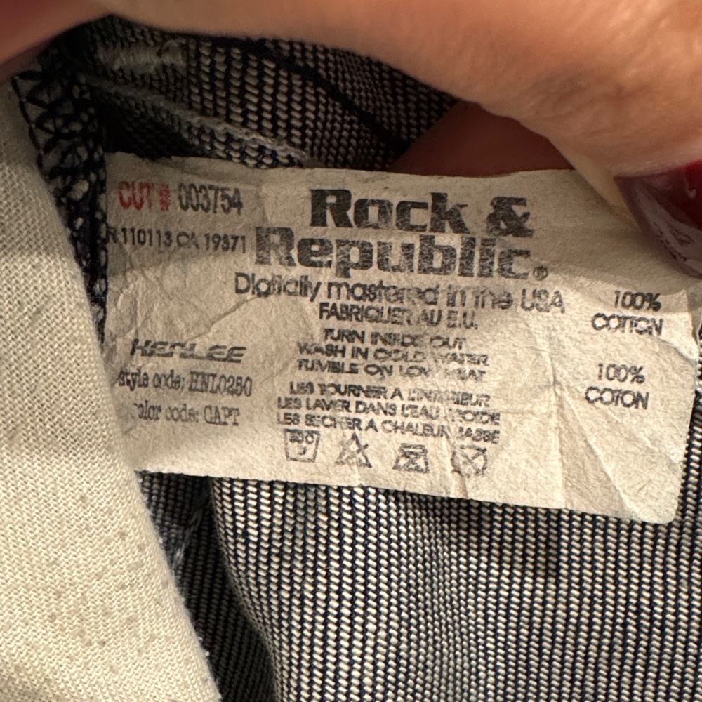 Rock & Republic Dark Wash Straight Jeans - Picture 6 of 7